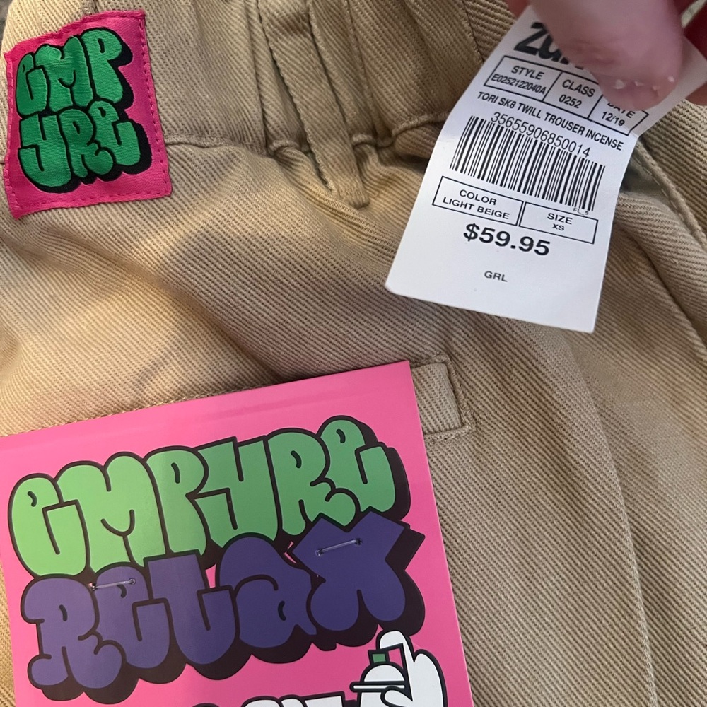 Never worn. Brand new. Cute and comfortable.